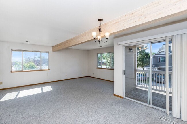 Building Photo - 1117 11th Ave