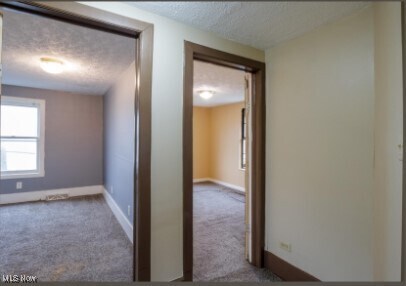 Building Photo - 975 W Wilbeth Rd