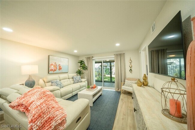 Building Photo - 17451 Overhill Dr