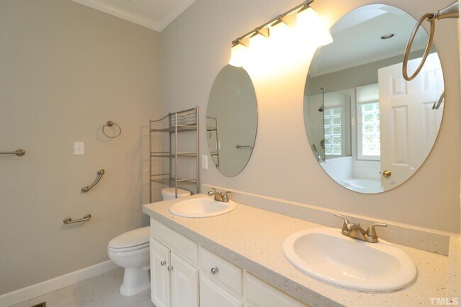 Building Photo - 100 Pebble Ridge Farms Ct