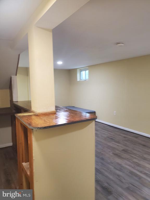 Building Photo - 6007 Bradley Ln