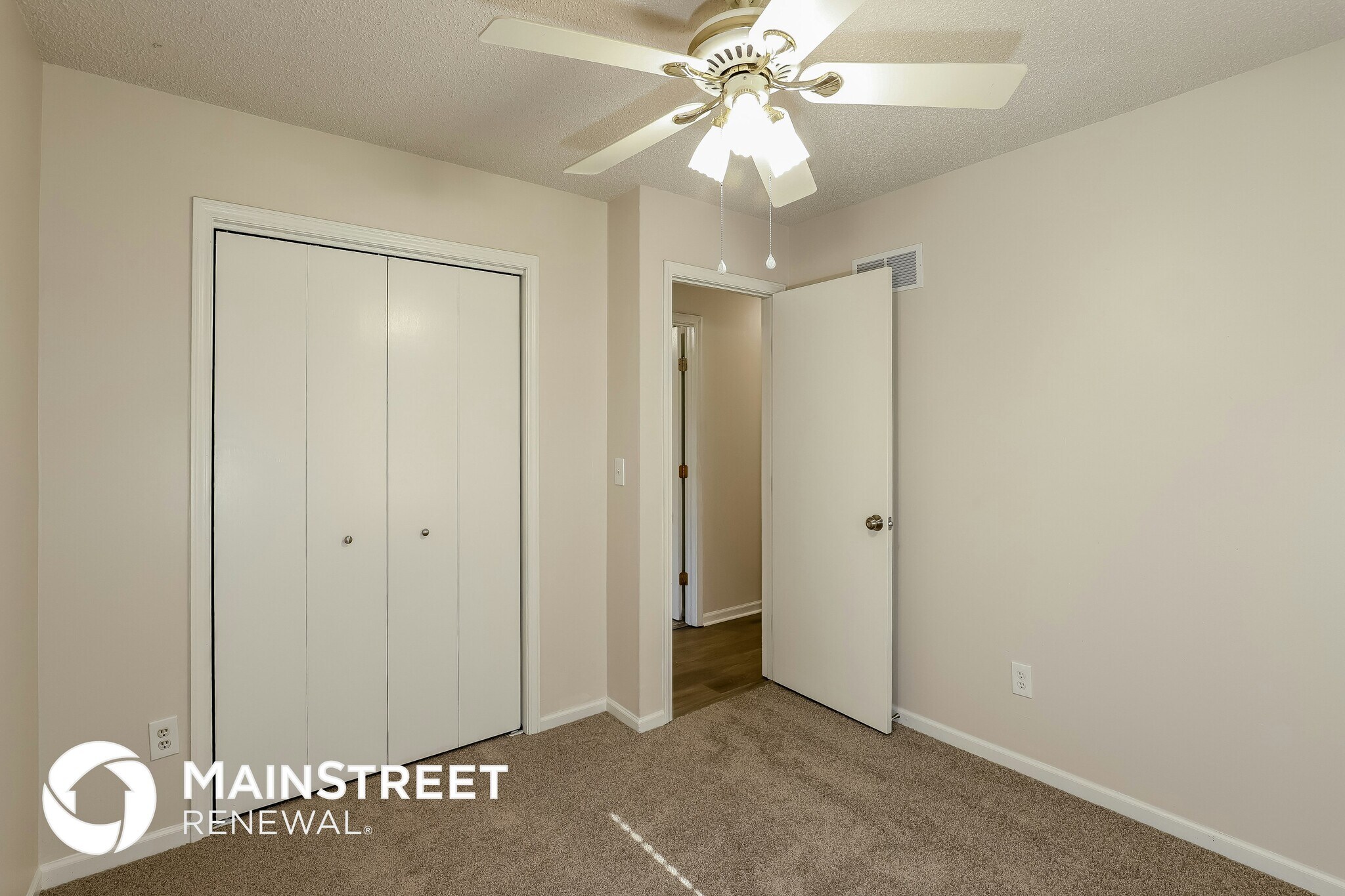 Building Photo - 1606 NE 112th Terr