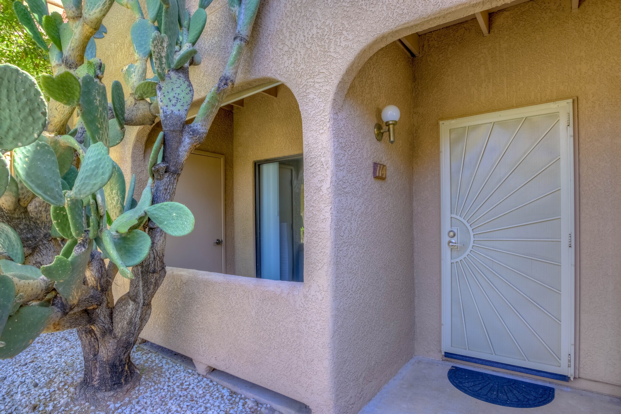 Building Photo - 5750 N Camino Esplendora