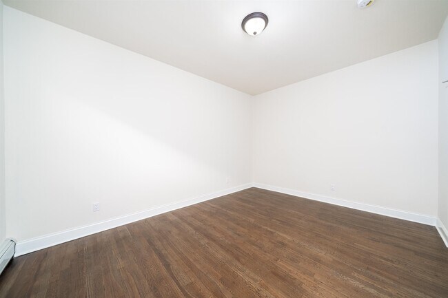 Building Photo - 119 Terrace Ave