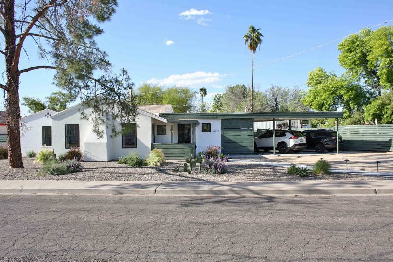 Building Photo - 2310 E Virginia Ave