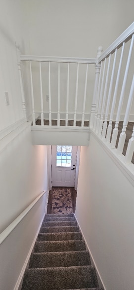 Building Photo - 19 N Trooper Rd