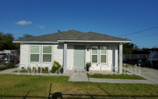 Building Photo - 2934 Carver Dr