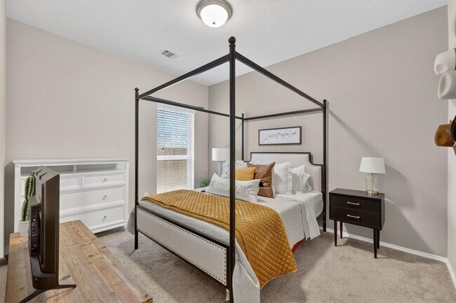 Building Photo - 209 Lacey Oak Lp