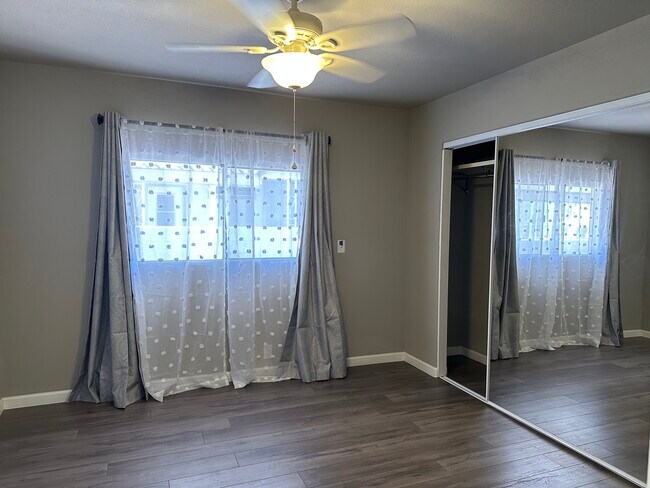 Building Photo - 73270 Desert Greens Dr N