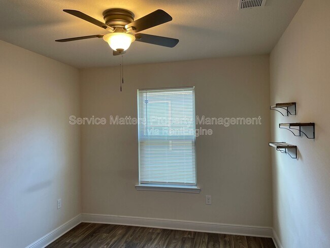 Building Photo - 7954 Nalo Creek Loop