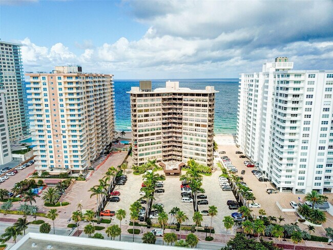 Building Photo - 3800 Galt Ocean Dr