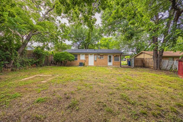 Building Photo - 1206 Curtis Dr