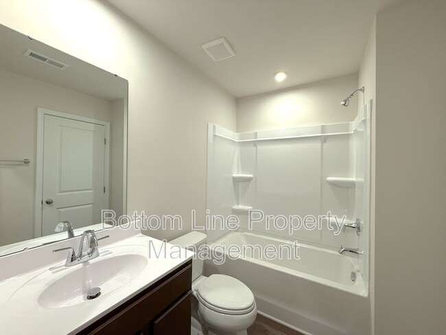 Building Photo - 7133 Capstan Ter