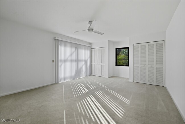 Building Photo - 514 11th Ave S