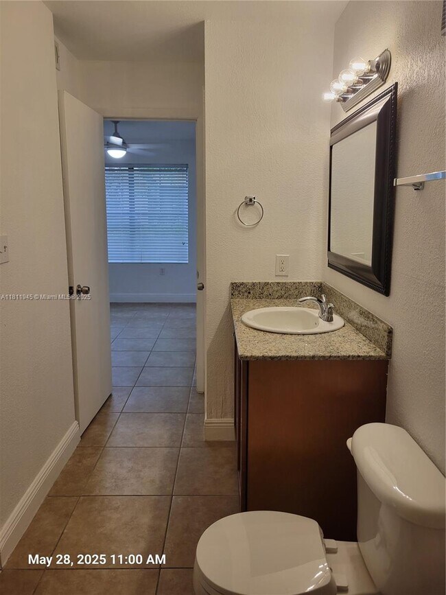 Building Photo - 10500 SW 155th Ct