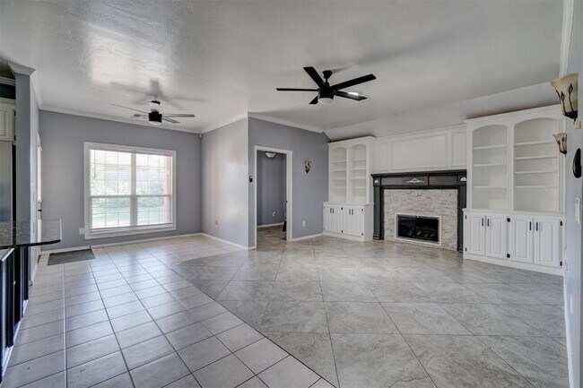 Building Photo - 1209 SW 113th St