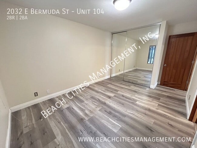 Building Photo - 2032 E Bermuda St