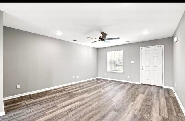 Building Photo - 249 Candy Apple Ln