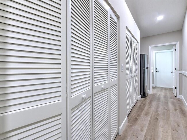 Building Photo - 3105 Mossvale Ln