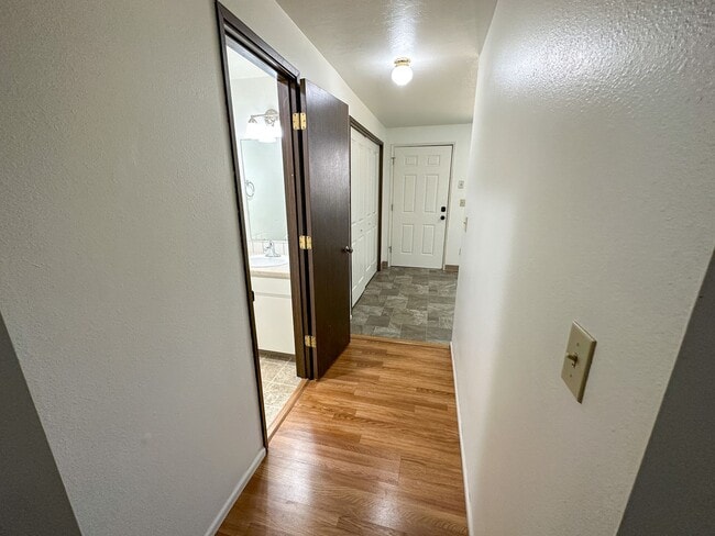 Building Photo - DALLASCT514