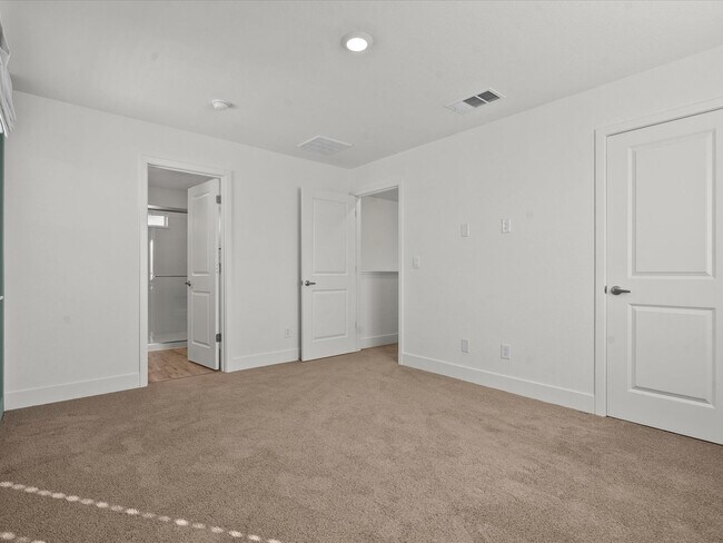 Building Photo - The Magnolia - 3 Bedroom plus loft, 2.5 Ba...