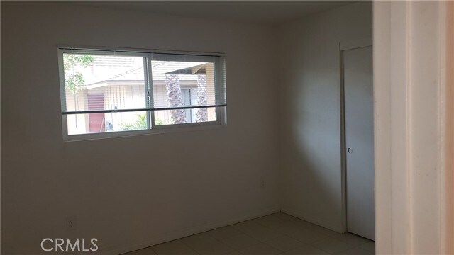 Building Photo - 16562 Goldenwest St