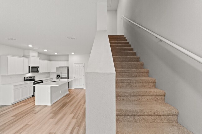 Building Photo - 12869 SW Forli Wy