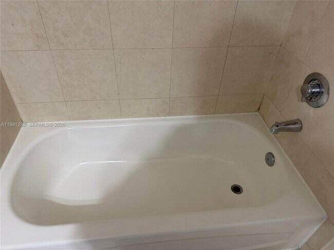 Building Photo - 2740 SW 28th Terrace