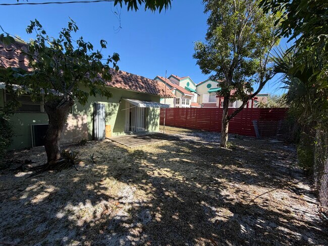 Building Photo - 82 Lariat Cir