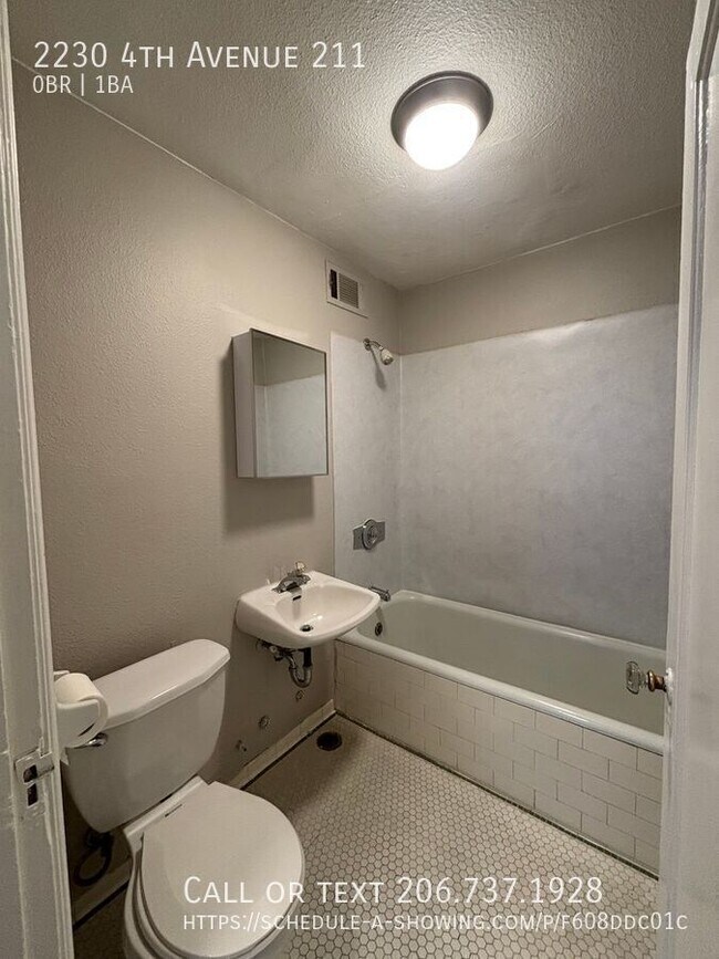 Building Photo - 2230 4th Ave