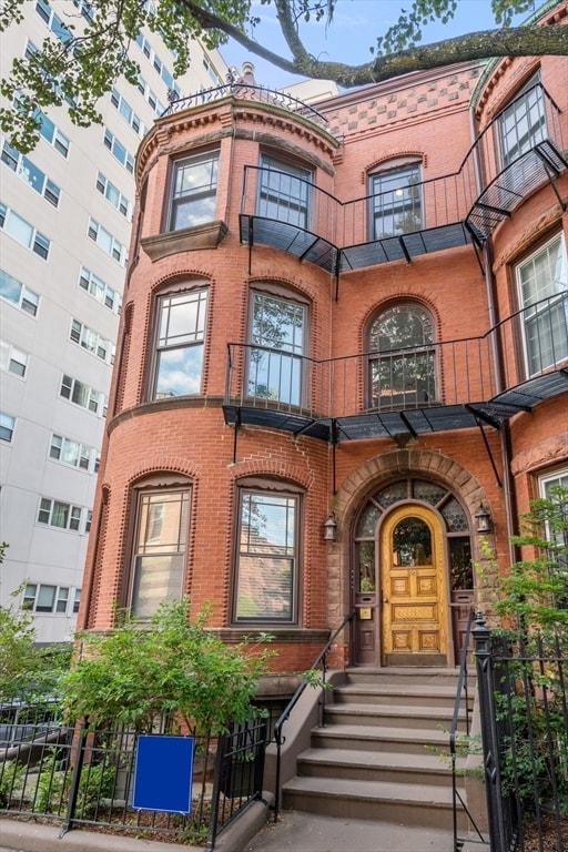 Building Photo - 203 St Botolph St