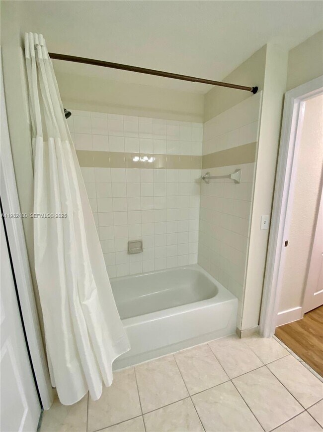 Building Photo - 11032 Legacy Dr