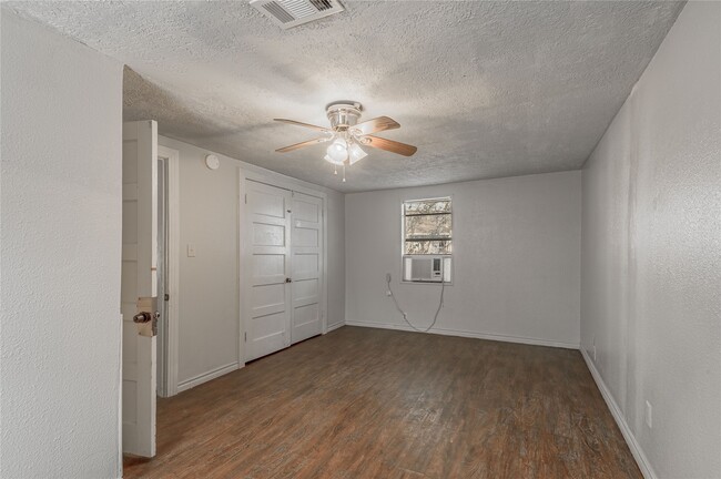 Building Photo - 1417 23rd St