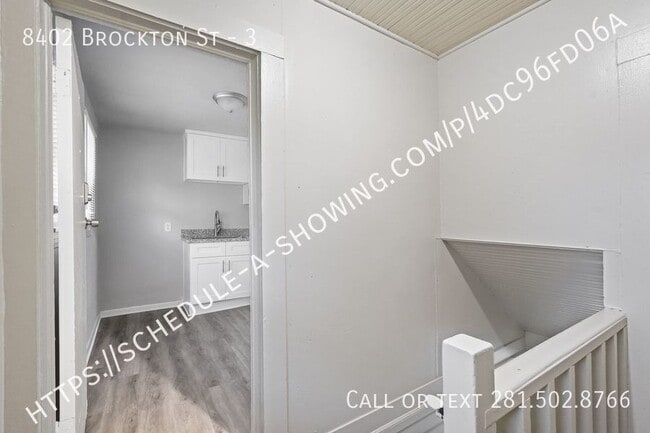 Building Photo - 8402 Brockton St