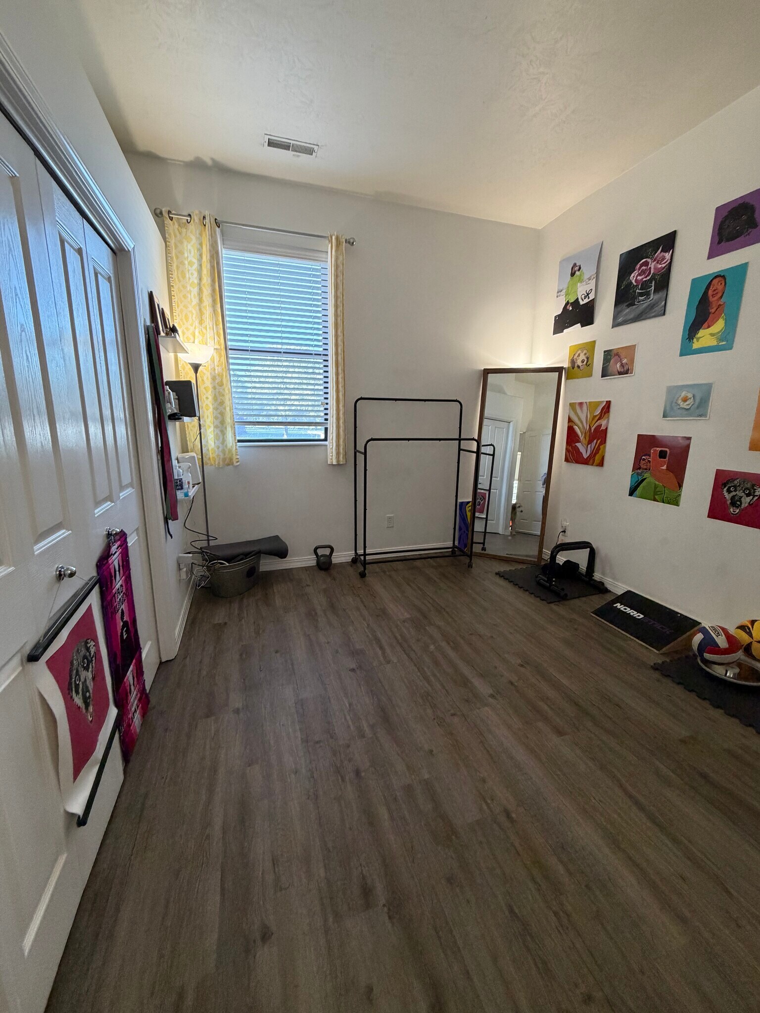 Building Photo - 70 N Main St