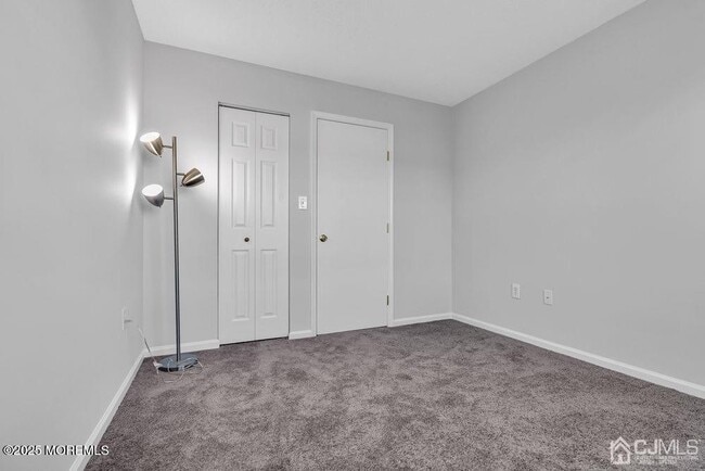 Building Photo - 1236 Edpas Rd