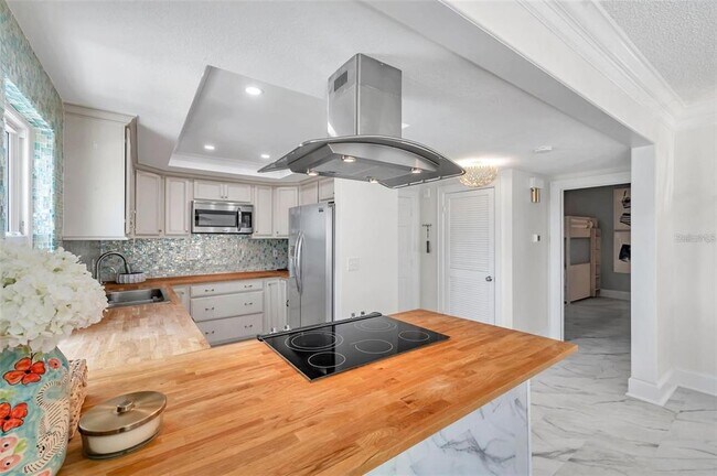 Building Photo - 4950 Gulf Blvd