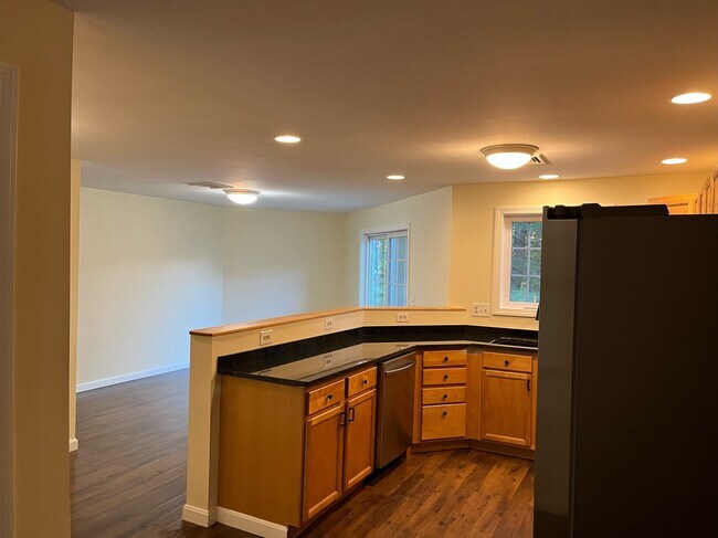 Building Photo - 14 Ledges Ct