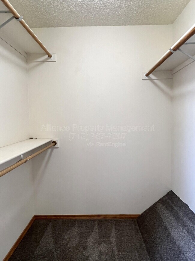 Building Photo - 6436 Peak Vista Cir