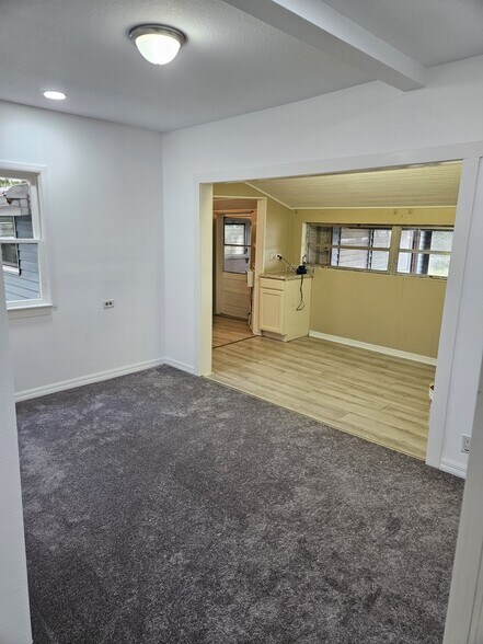 Building Photo - 505 2nd Ave