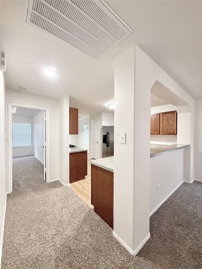 Building Photo - 8803 Danbury Hollow Ln