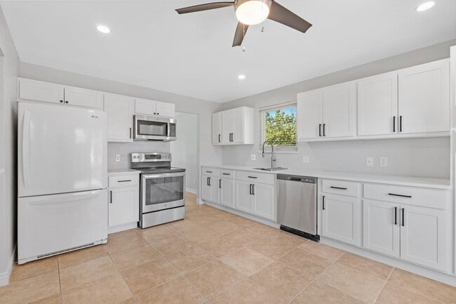 Building Photo - 4558 S Laredo St