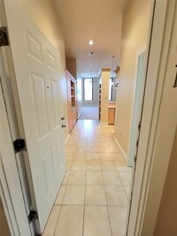 Building Photo - 2315 Harborside Dr