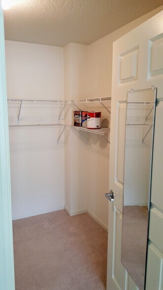 Building Photo - 1991 29th Pl NW