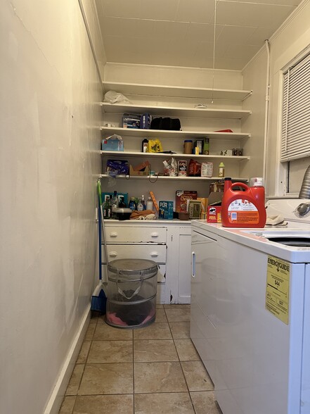 Building Photo - 11 Chester St