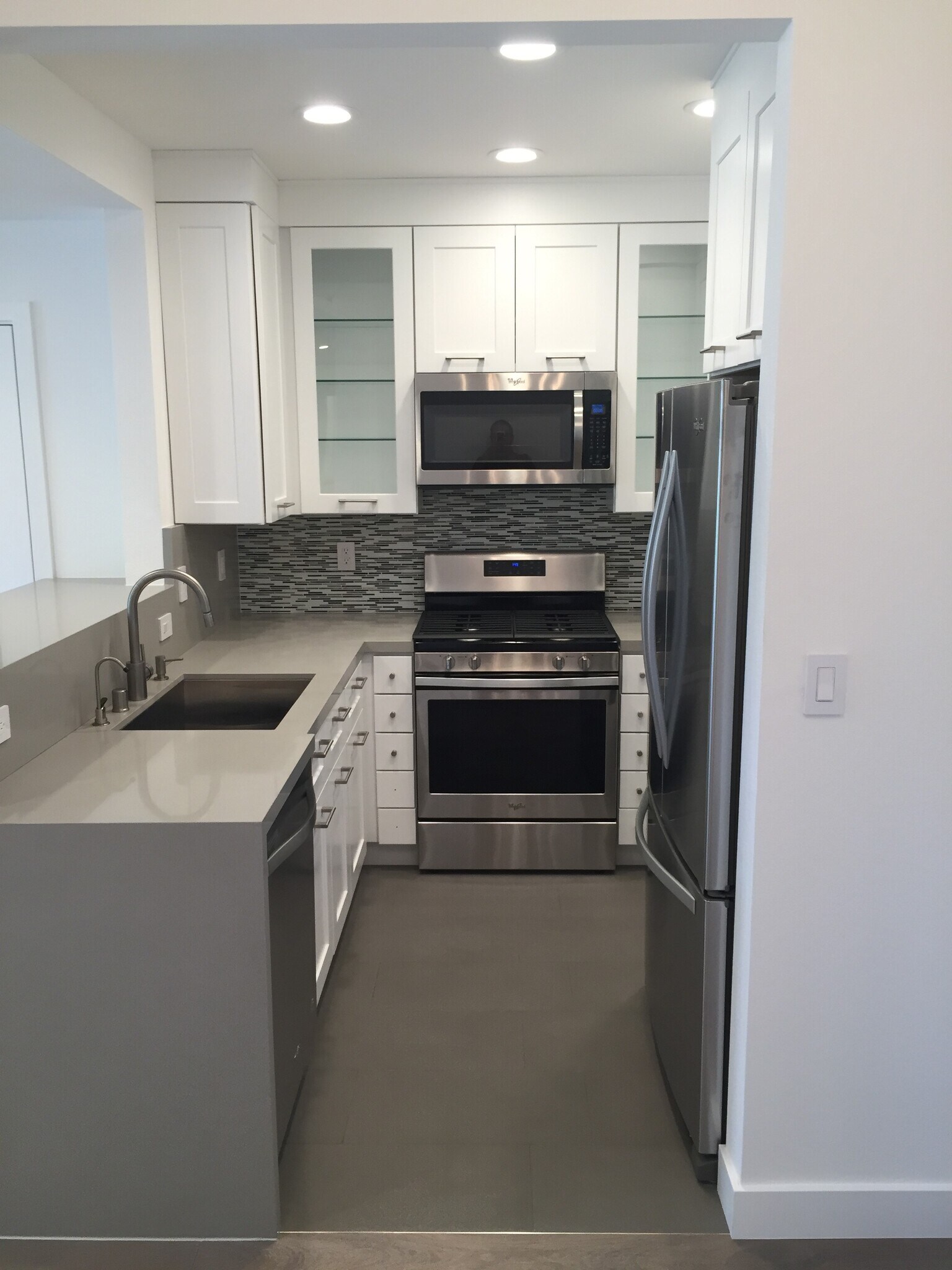 Building Photo - 23621 Del Monte Dr