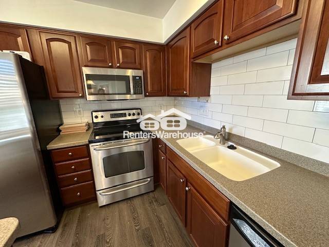 Building Photo - 7120 Fox Harbor Way