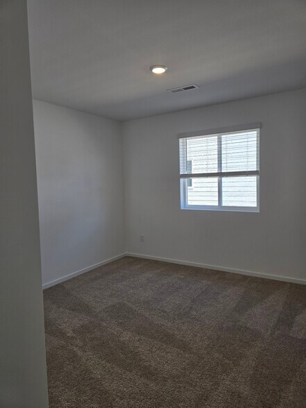 Building Photo - 51785 Jubilee Pine Dr