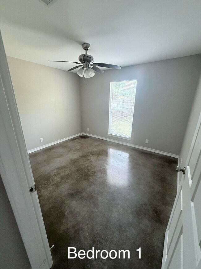 Building Photo - 785-789 FM 1510, Brookston TX
