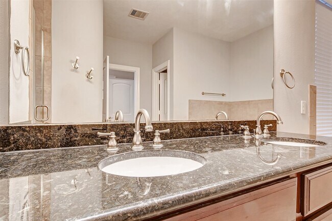 Building Photo - 1174 Hempstead Villa Ln